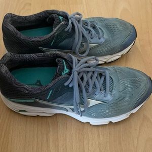 Mizuno Running Sneakers Shoes Sz 7.5
